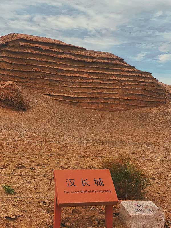dunhuang attractions